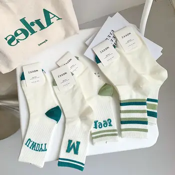 אופנה ירוקה פס נשים גרביים לבנים ספורט חדש בדק גרבי כותנה Kawaii Harajuku קוריאה בנות Calcetines
